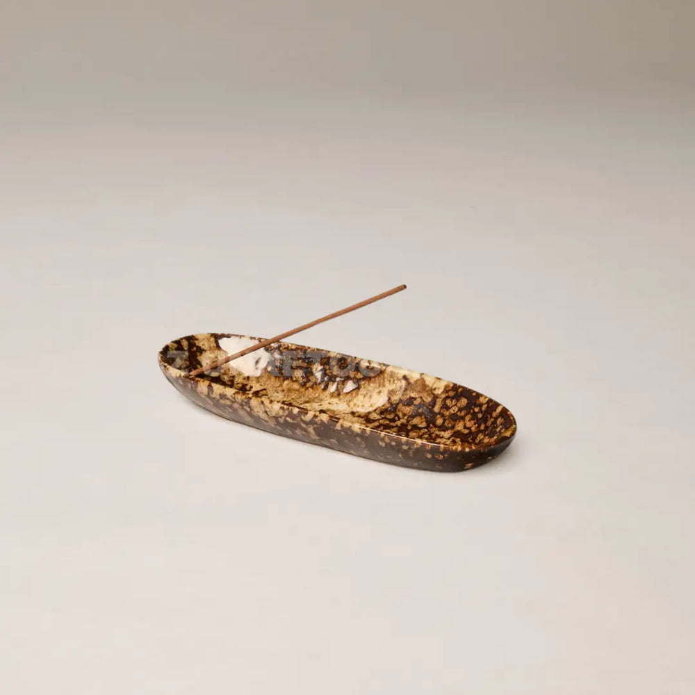 GENTLE HABITS - The Collector Ceramic Holder - Chocolate