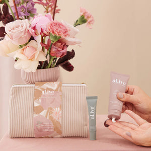 AL.IVE A MOMENT TO BLOOM - HAND & LIP GIFT SET